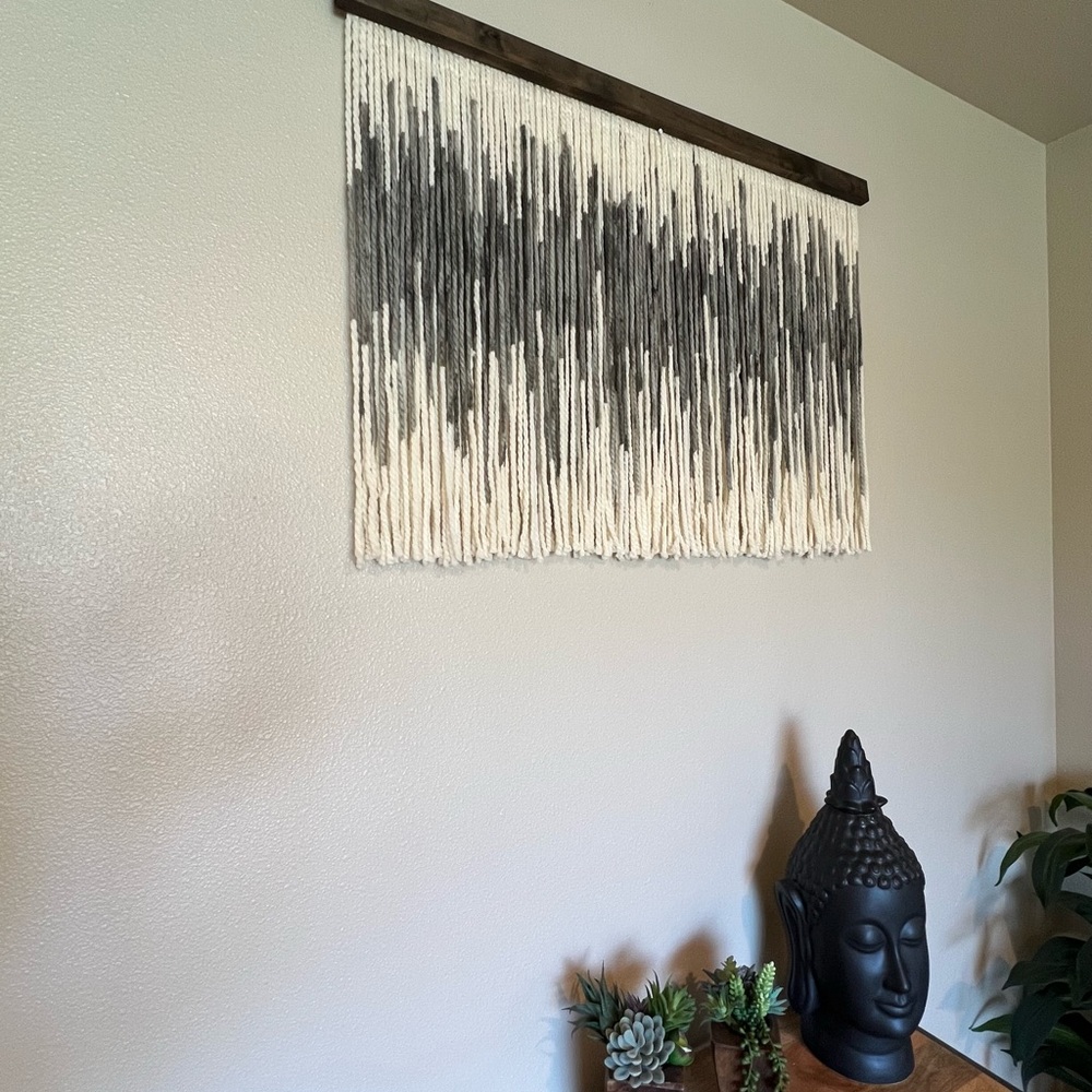 CENTERPOINT DEMI  36" x 24" L  yarn dyed wall hanging art